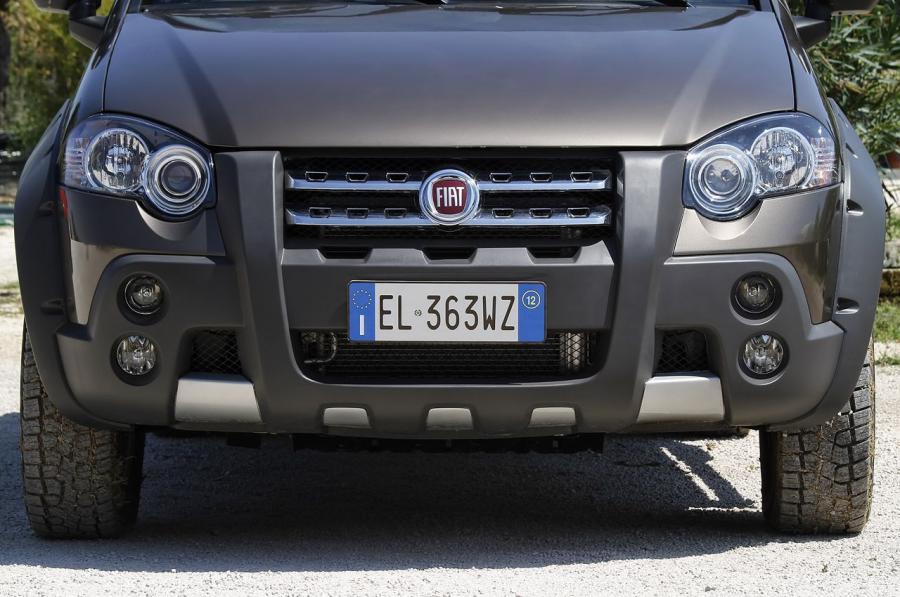  Fiat Strada 2013 года  (фото 38 из 43)